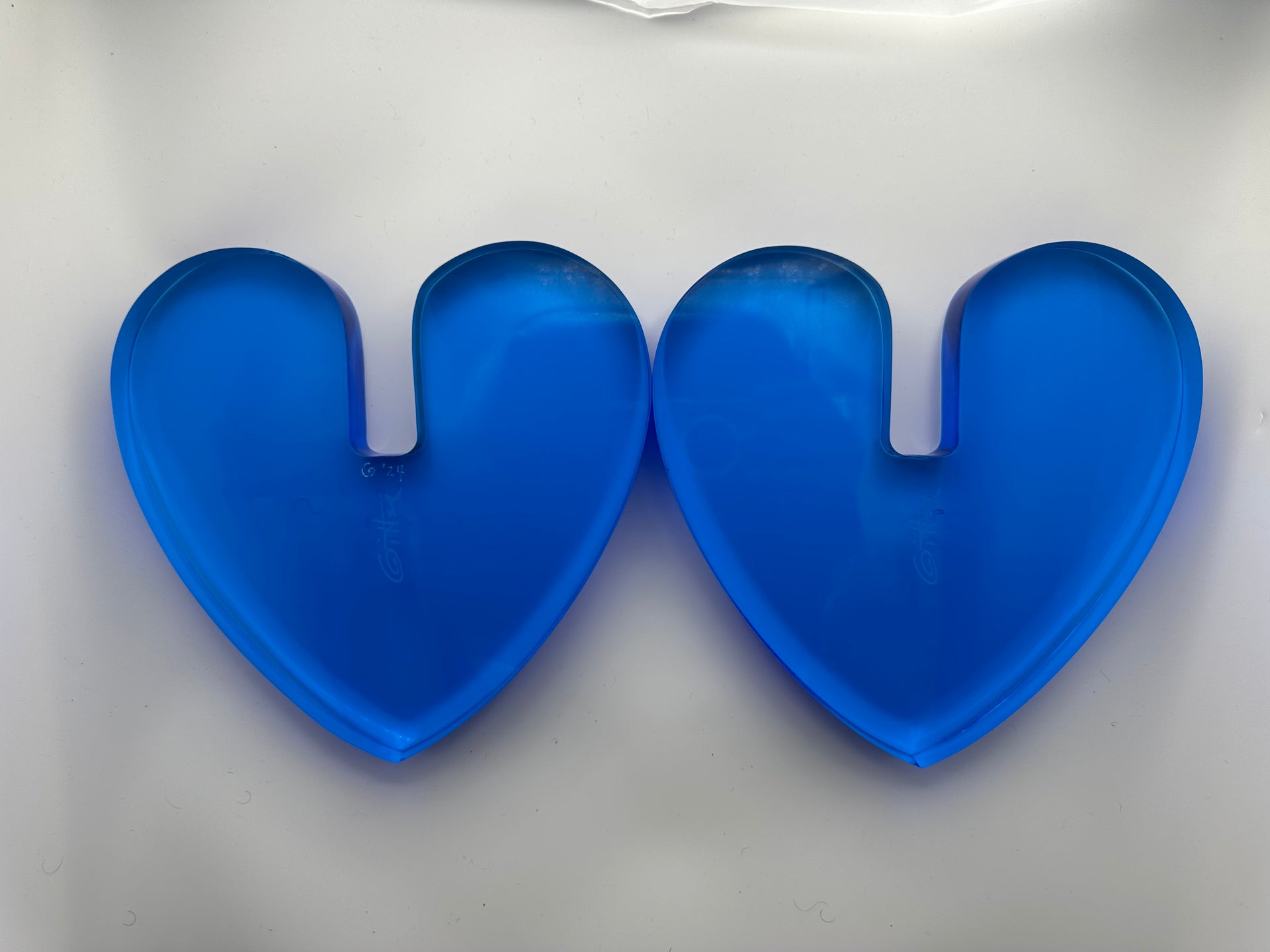 Blue x Blue Hearts – LoveSculptures